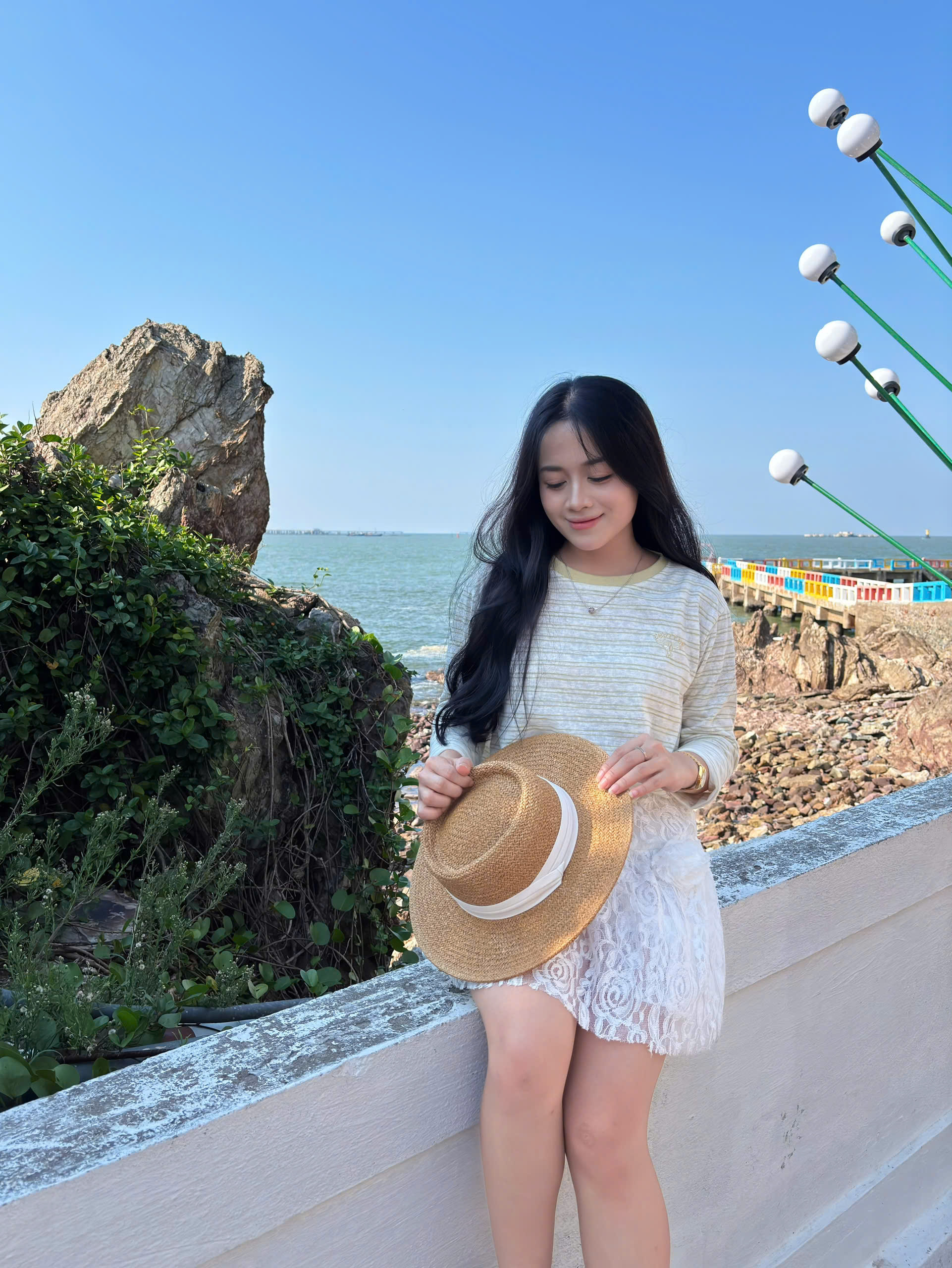 Một ngày nắng đẹp bên biển Đà Nẵng